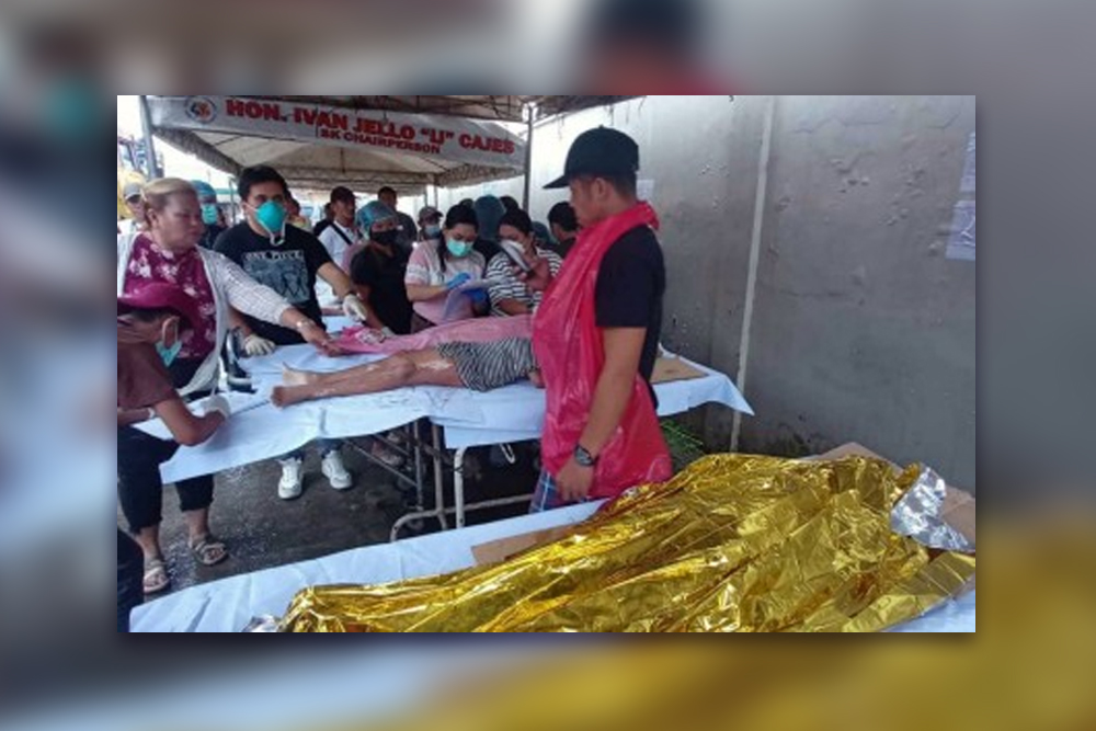 FATALITIES. Remains of the dead landslide victims in Mt. Diwata, Monkayo, Davao de Oro, are brought to a funeral home on Thursday (Jan. 18, 2024). Seven persons died, one was severely injured, while five remain missing due to the landslide that happened past noontime of the same day. (PNA photo by Robinson Niñal Jr.)
