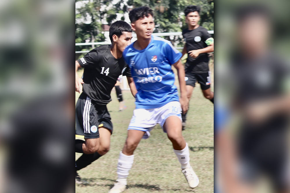 XUHS, Corpus Christi School split CdO Div. football crowns