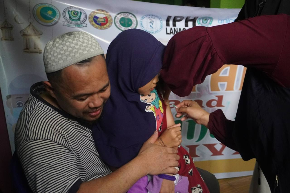 The Integrated Provincial Health Office in Lanao del Sur conducted a mass immunization campaign to end the measles outbreak in the province. (Photo courtesy of IPHO-Lanao del Sur)